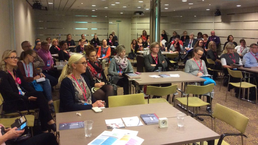 EAPN-Fin järjesti 4.-5.10. M/S SOSTE-risteilylle seminaarin Miltä köyhyys näyttää tämän päivän Suomessa? Seminaariin osallistui 50 ihmistä.