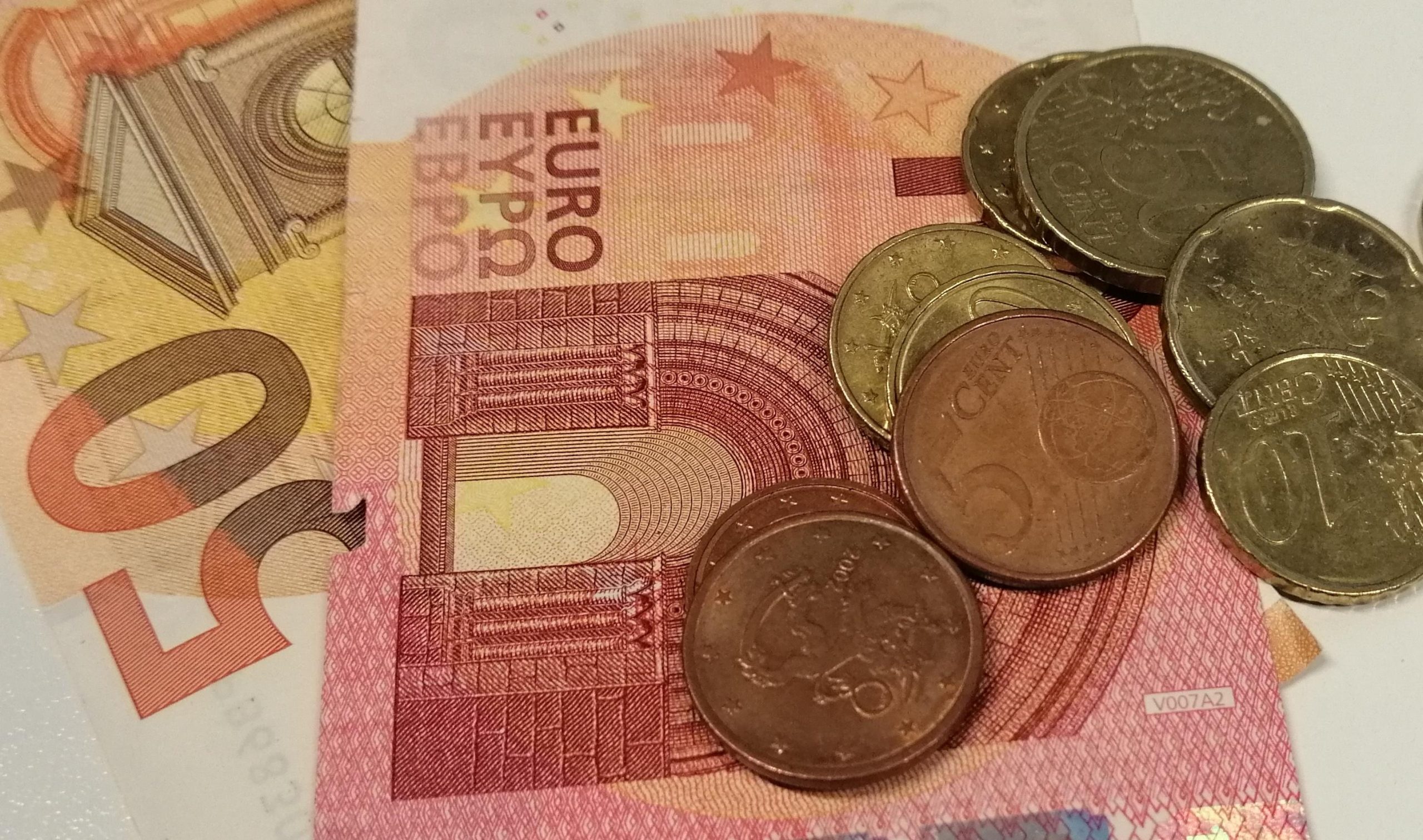 Vastaus kanteluun: Suomelle jälleen moitteita perusturvan liian alhaisesta tasosta
